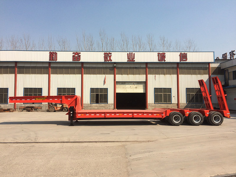 Máy xúc lật bán thấp Semi Low Loader