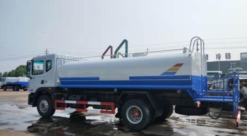 đường tưới Road Sprinkler