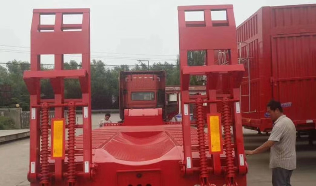 trailer thấp bé lowboy trailer